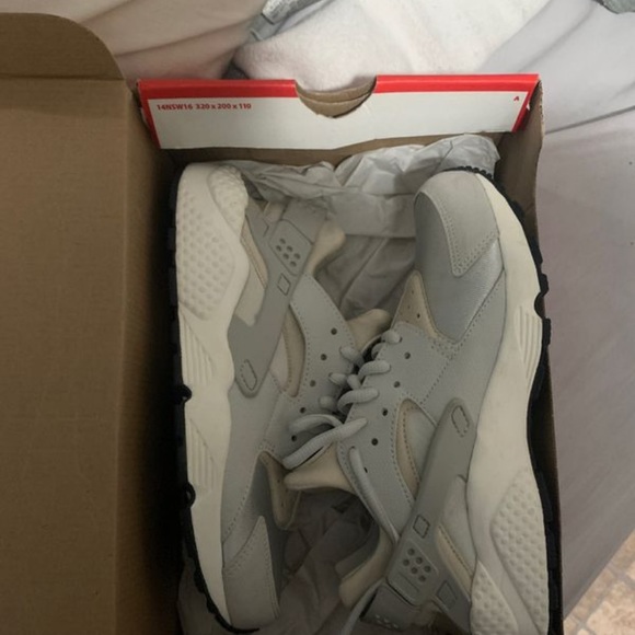 Women’s huaraches - Picture 6 of 6